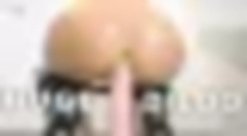 HUGE ANAL DILDO